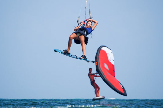Kitesurf or Wingfoil? Which One Should You Choose as a Beginner?
