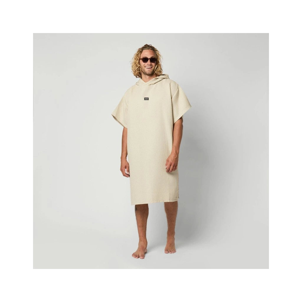 Poncho Waffle, Sand